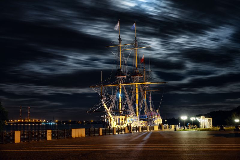 Воронеж Лунные облакаphoto preview