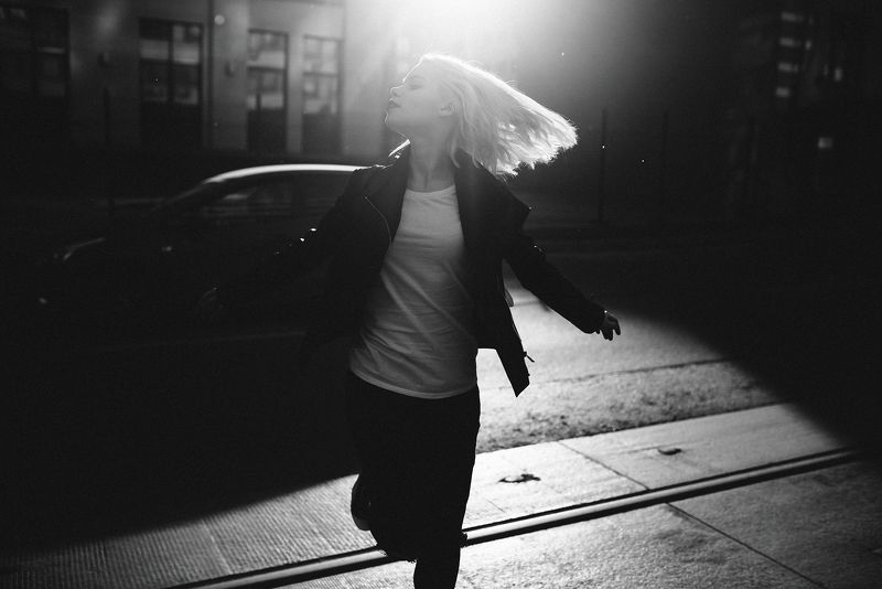 свет, город, девушка, настроение, солнце, утро, рассвет, эмоции, блондинка Солнечный город Мариphoto preview