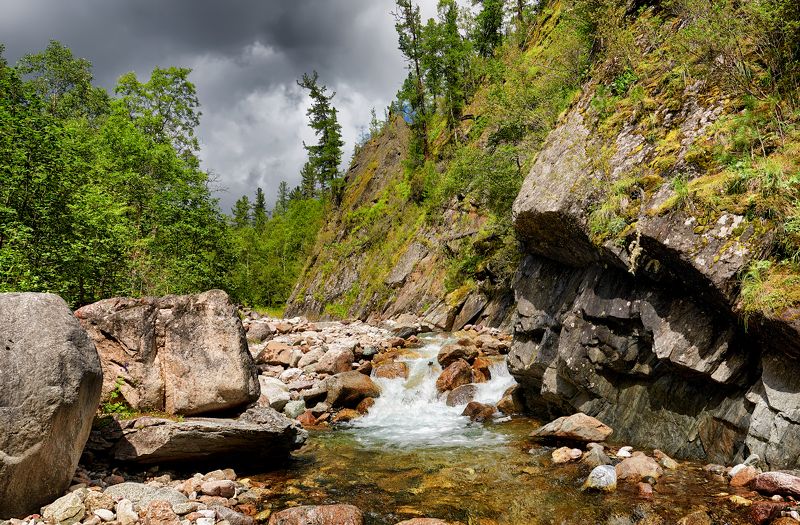 Горный ручей в Тункинских гольцахphoto preview