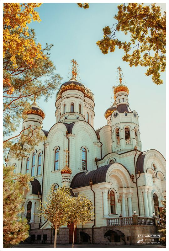 Рукотворный храмphoto preview