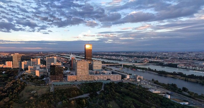 вена, город, закат. Панорамный вид на Венуphoto preview