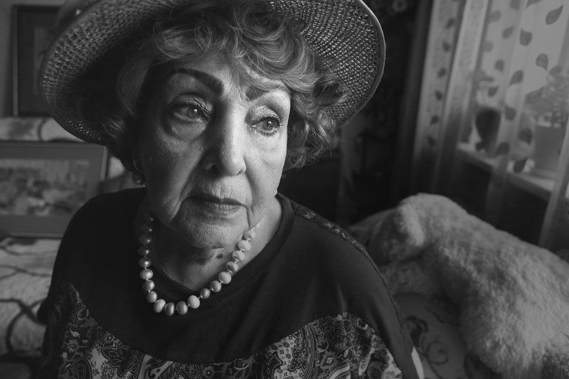 портрет чб, портрет эдуард басов, фотограф мытищи чб Портрет Художника Авериной И Иphoto preview