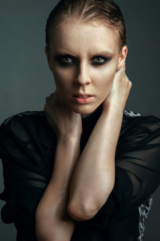 Студийный портрет. Надеждаphoto preview