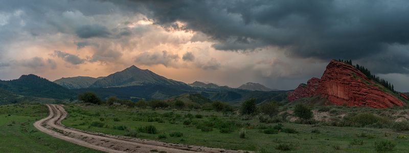 Грозовой перевалphoto preview