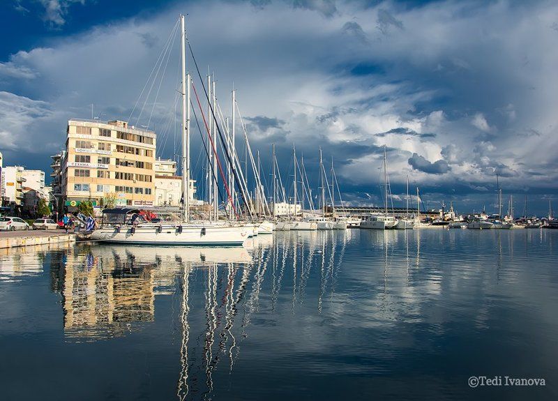 travel. landscape  Отражениеphoto preview