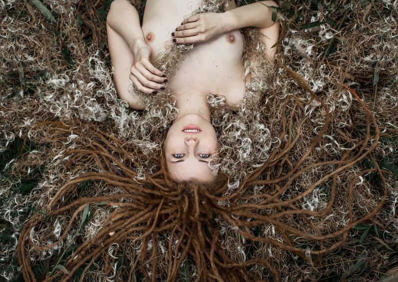 девушка портрет весушки рыжая лицоо глаза волосы сказка  photo preview