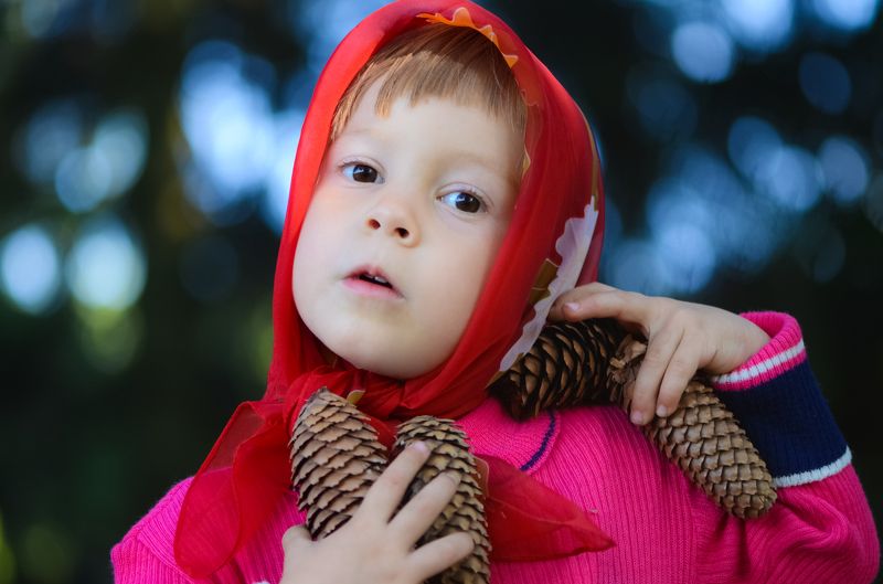 лес, маша, ребенок, шишки Как-то раз малышке Маше...photo preview