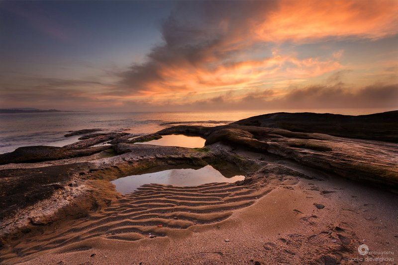 Fire sunrisephoto preview