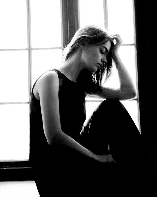 lidia model portrait natural light  Lidiaphoto preview