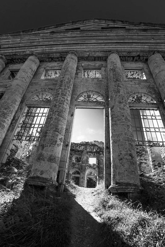 усадьба, заброшенное, Пятая Гора, ЧБ,  Пятая Гораphoto preview