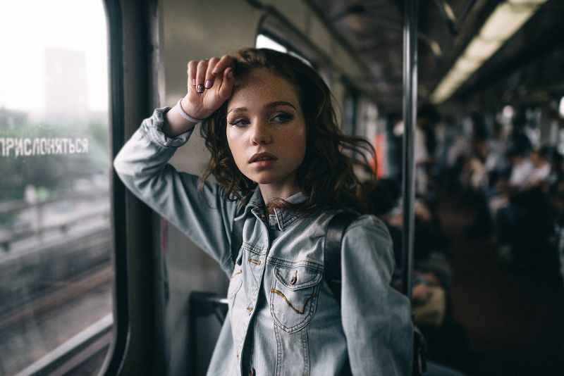 портрет, кино, метро, свет, москва Будниphoto preview