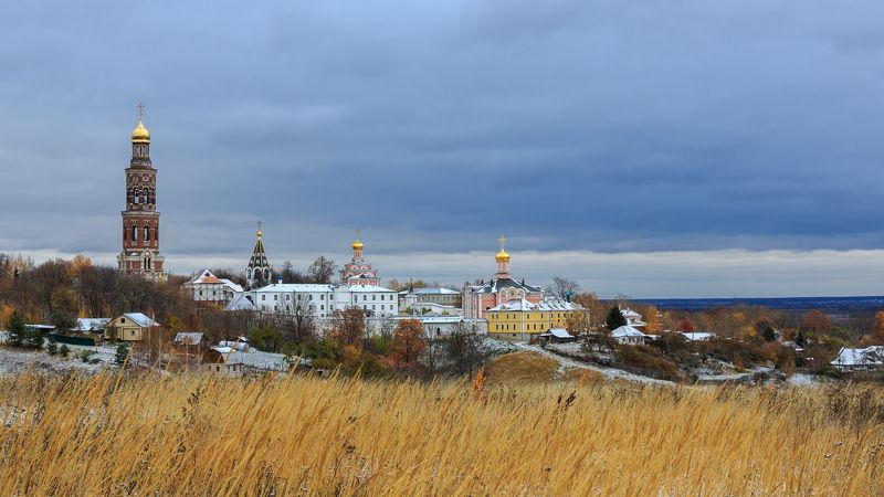 Под небом осени холоднойphoto preview