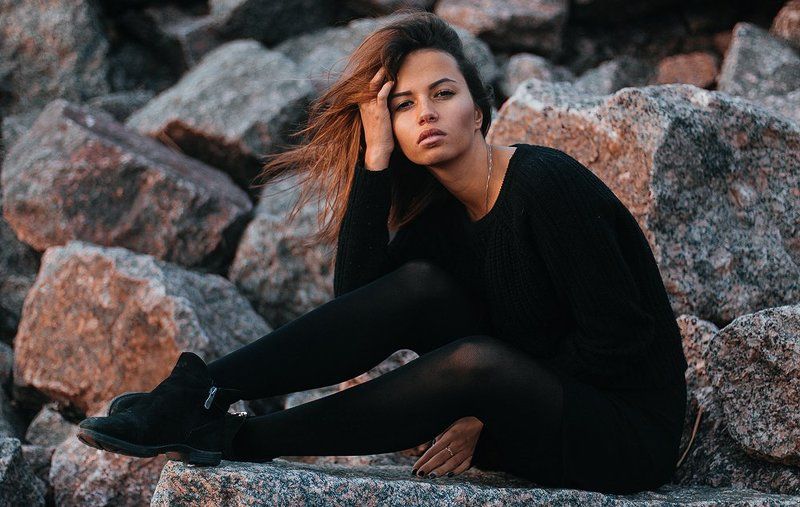 красота, красиво, девушка, модель, камни, гранит, beauty, beautiful, girl, model, sexy, stones, granite Al1photo preview