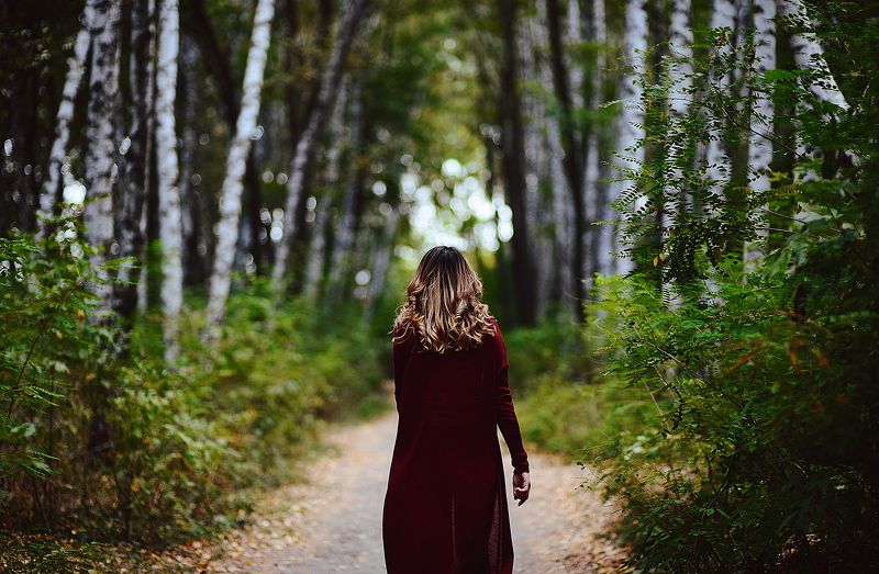 Красные плащиphoto preview