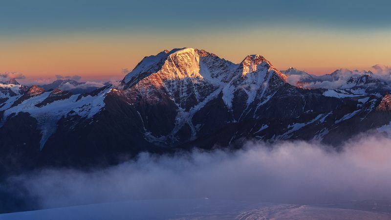 Горы, Закат, Кавказ, Облака, Пейзаж, Природа Донгуз-Орунphoto preview