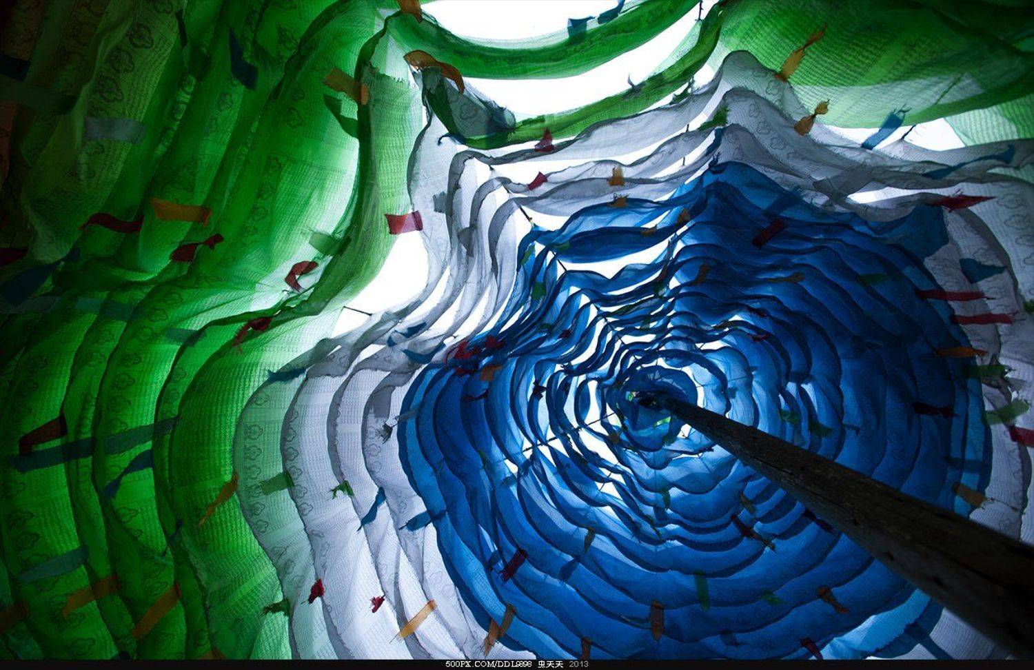 雪域经幡. Автор: 邓东林 , 邓东林