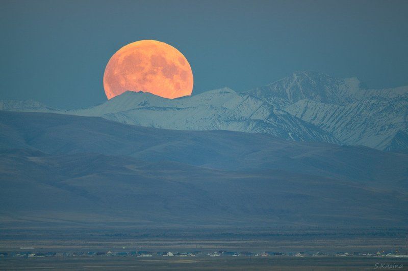 altai, altai mountain, landscape, moon, mountains, night, nikon Восход луны над границей Монголии и Алтая.photo preview
