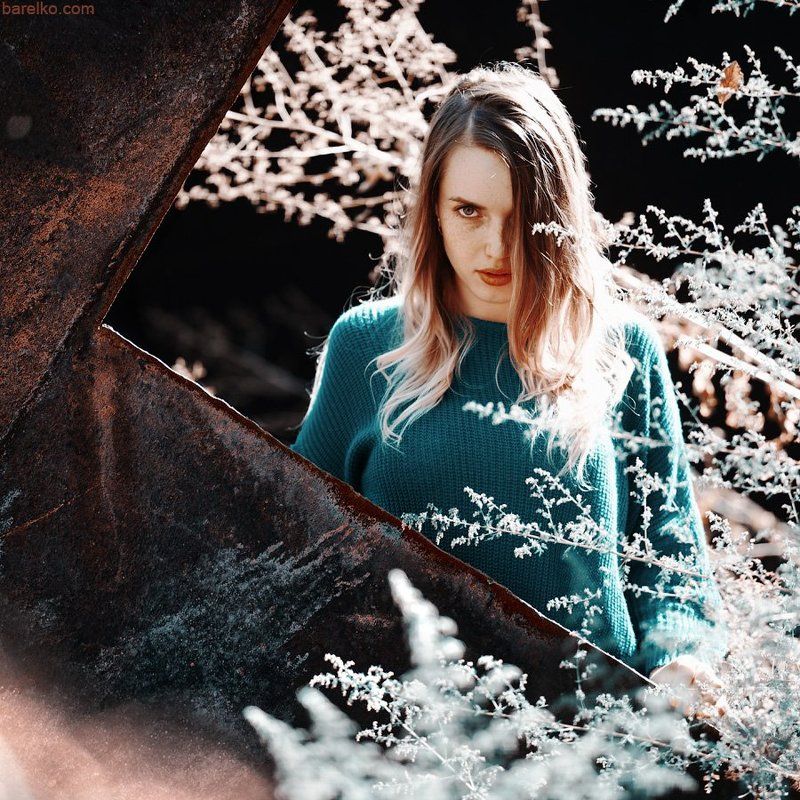 medium format, kodak, proback, 645, mamiya, girl, outdoor Juliaphoto preview