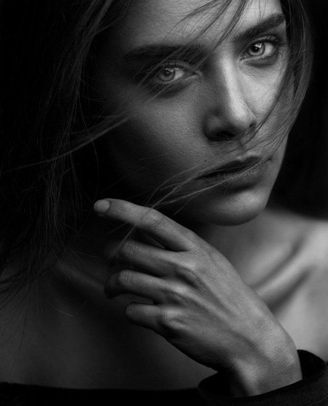 portrait,gir,hair,look,eyes,shine,light,retouch,lighting,photography,bnw,blackandwhite, Freephoto preview