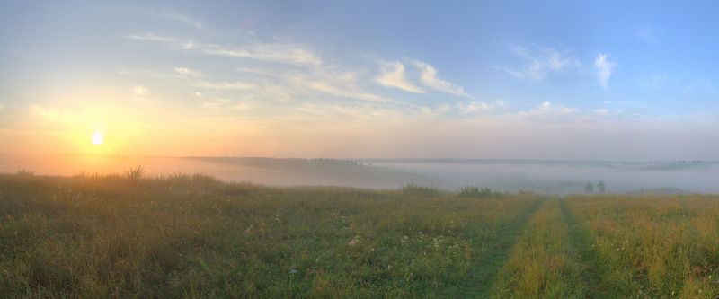 Восход, Долина, Дорога, Заря, Небо, Облака, Панорама, Пейзаж, Природа, Рассвет, Солнце, Трава, Туман, Утро Родные просторыphoto preview
