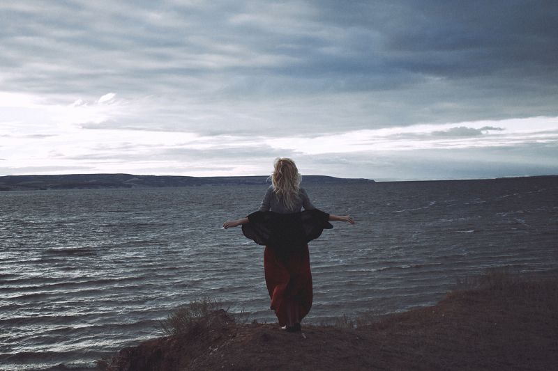 Ветер, Вода, Грусть, Девушка, Настроение, Обрыв On the edgephoto preview