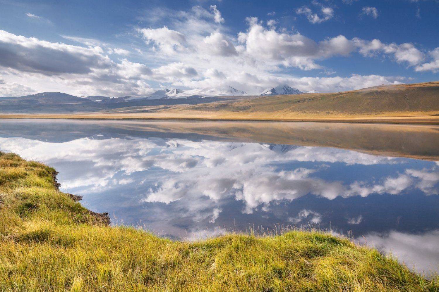 На Укоке. Автор: Андрей Уляшев (Mercand) Алтай, Восход, Горы, Озеро, Рассвет, Укок, Андрей Уляшев (Mercand)