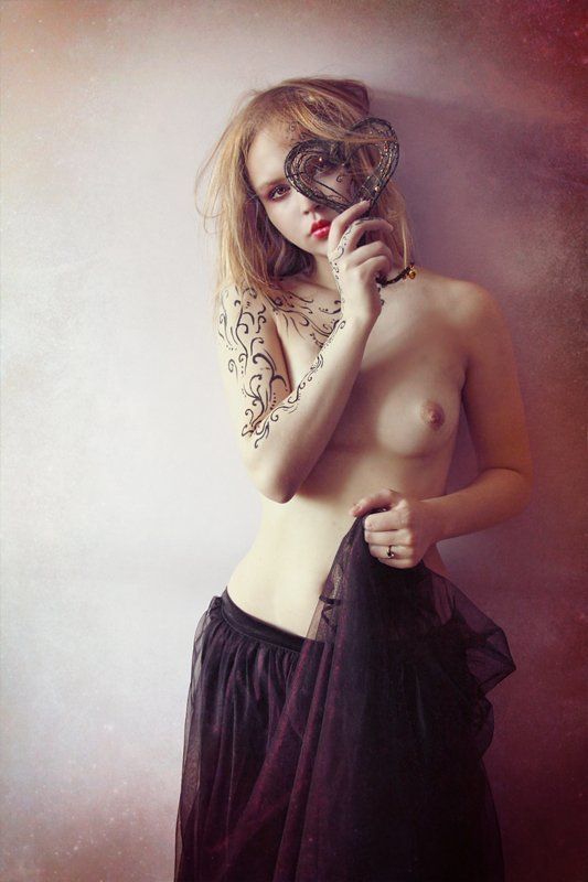 девушка, сердце with lovephoto preview