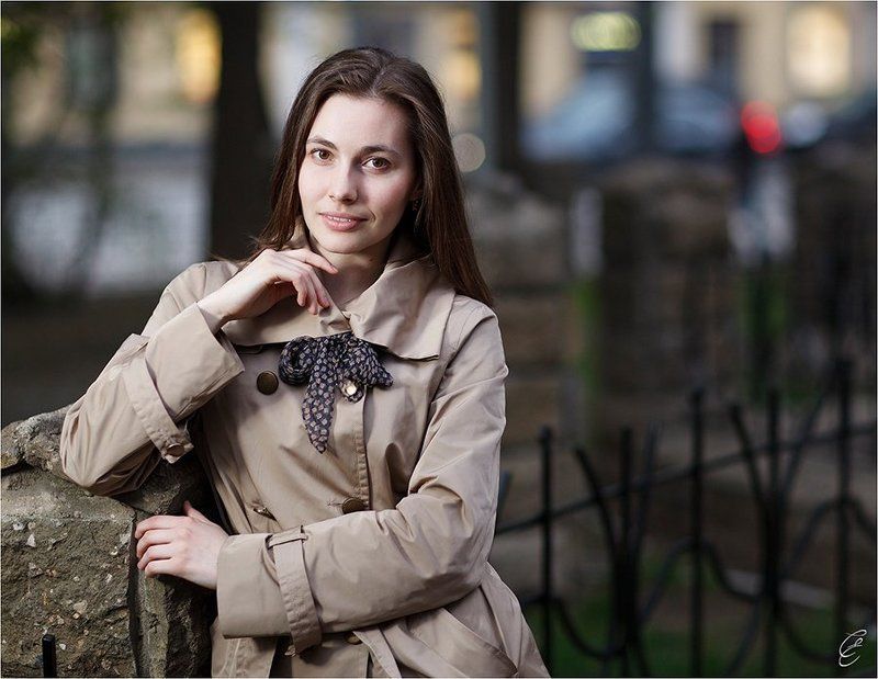 Обычный городской портретphoto preview