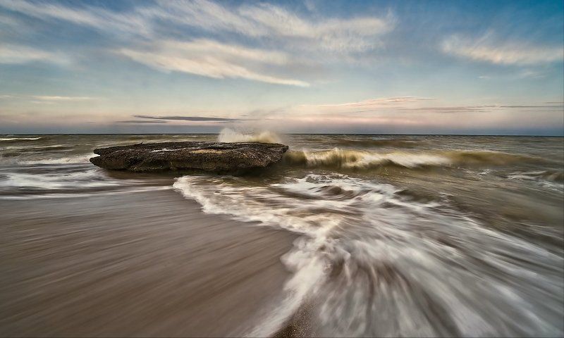 Танец на пескеphoto preview