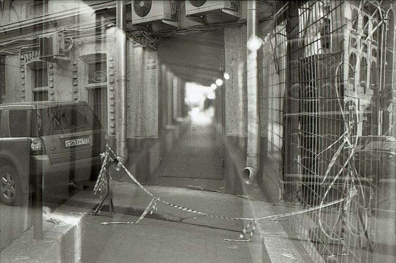 2010, чб, пленка, мульт, город, дверь, авто туда.photo preview