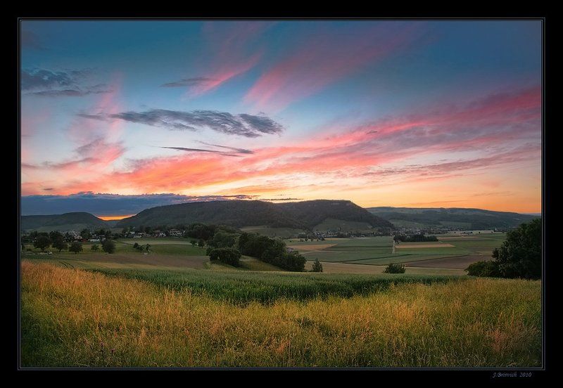 Летний вечер краски разлилphoto preview