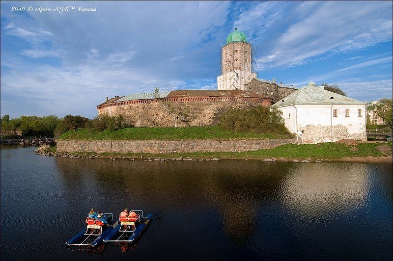 выборг, замок, крепость, олаф, весна, любовь, двое, небо, вечер, катамараны, вода Парное созерцаниеphoto preview