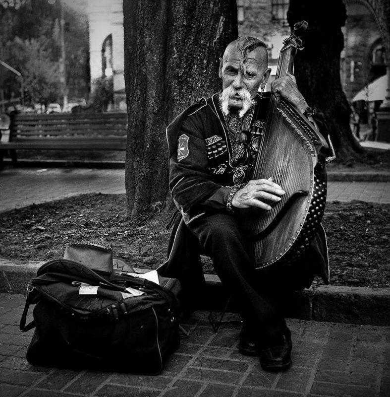 бандурист, киев, средний формат, yashica mat 124g Бандуристphoto preview