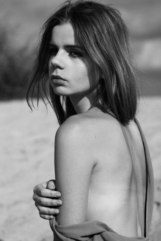 portrait, girl, bw, blackandwhite Sofiphoto preview