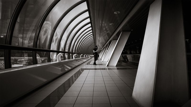 Девушка, телефон, стоит, мост Девушка с телефономphoto preview