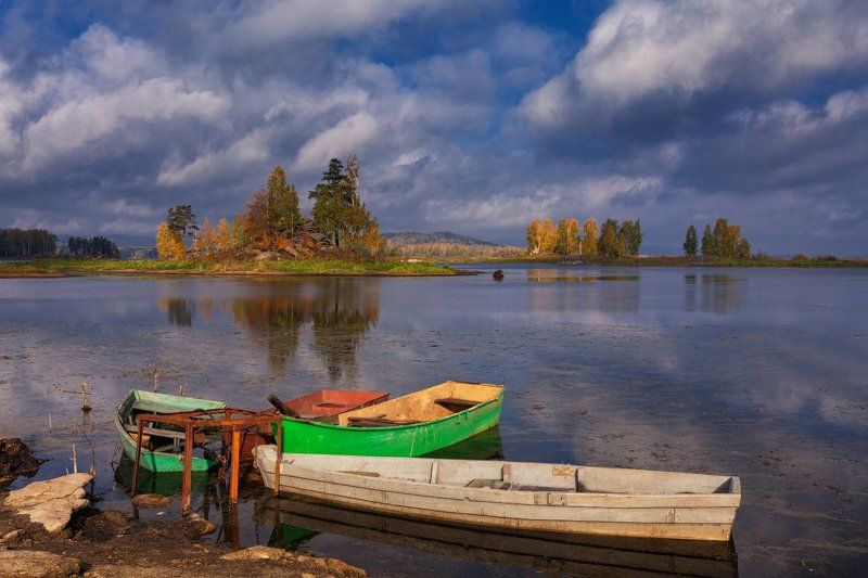 Вода, Золотая осень, Лодки, Небо, Озеро, Осень ***photo preview