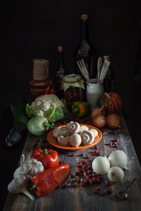 овощи, еда, рустик, деревня, пища, органика, композиция Натюрморт с овощами в тёмных тонах фото превью