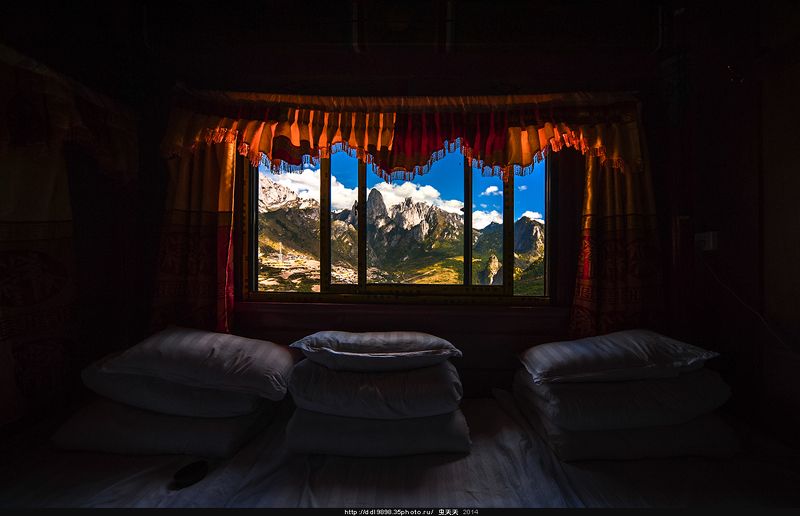 窗外的石城The window of the rockphoto preview