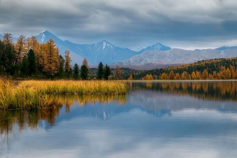 Мила Мне тишина неведомых озёр...photo preview