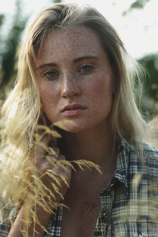 Портрет Ася photo preview