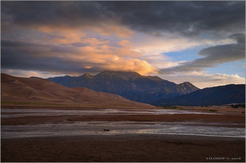 На рассветеphoto preview