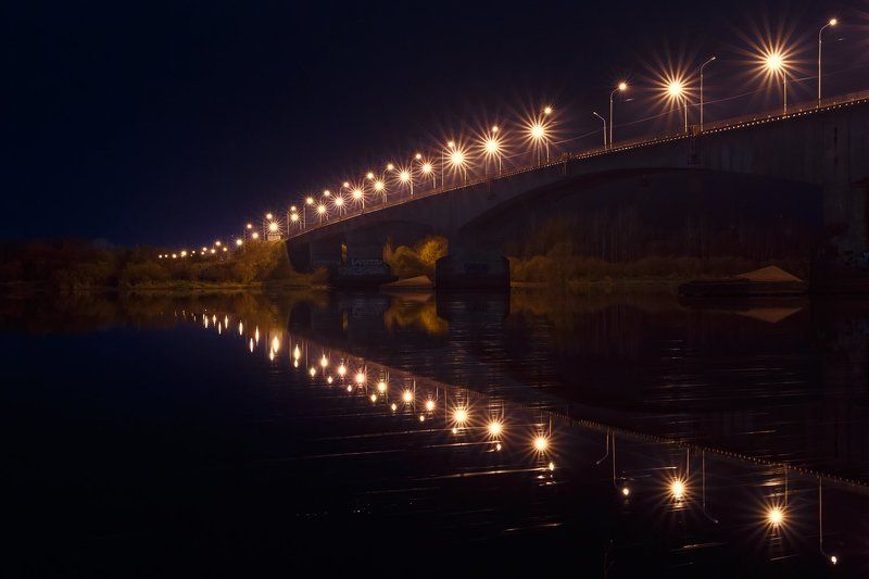 Ночь на рекеphoto preview