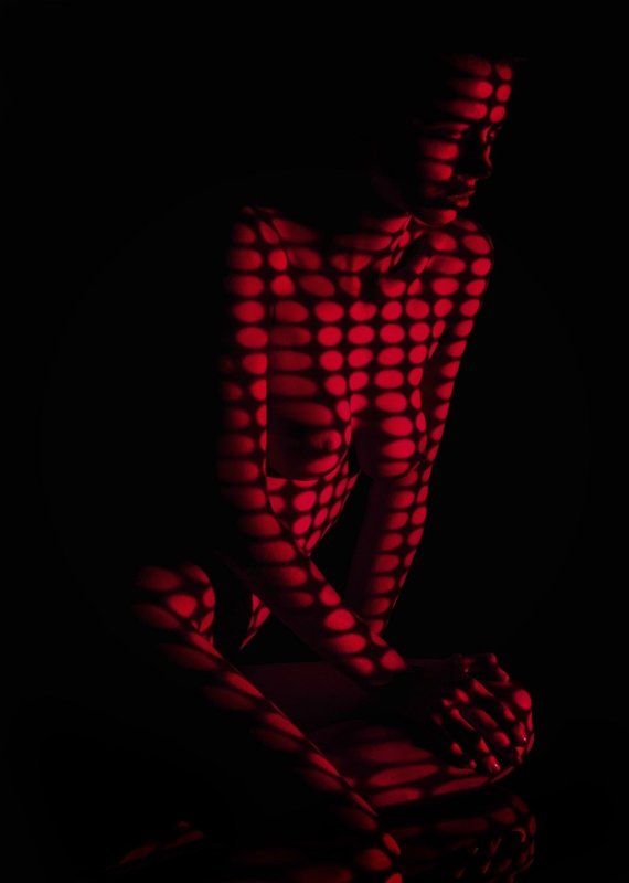 Обнаженная проекцияphoto preview