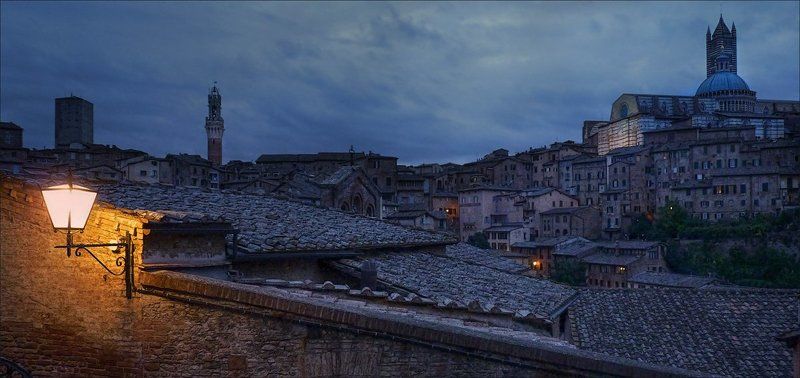 Италия, Сиена, утро Хмурое утро фото превью