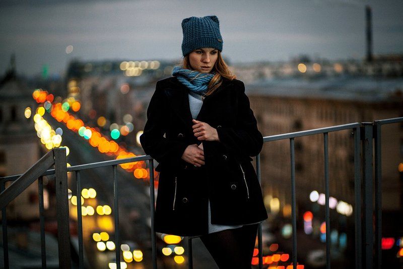 девушка, портрет, город, огни, крыша украсть секундыphoto preview