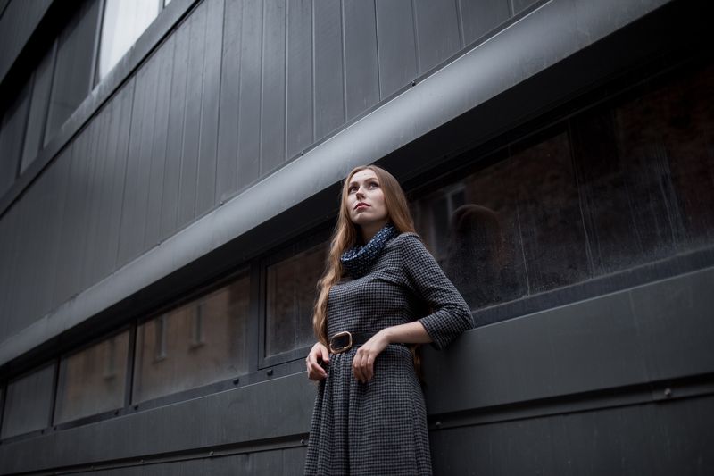 girl, grey, autumn, geometry, city, style, fashion Осеннее настроениеphoto preview
