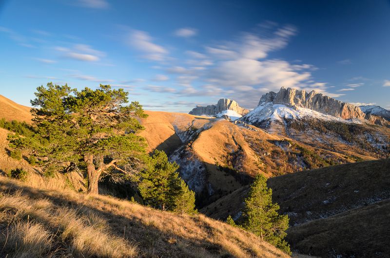 Большой Тхач, Чертовы ворота Чертовы воротаphoto preview