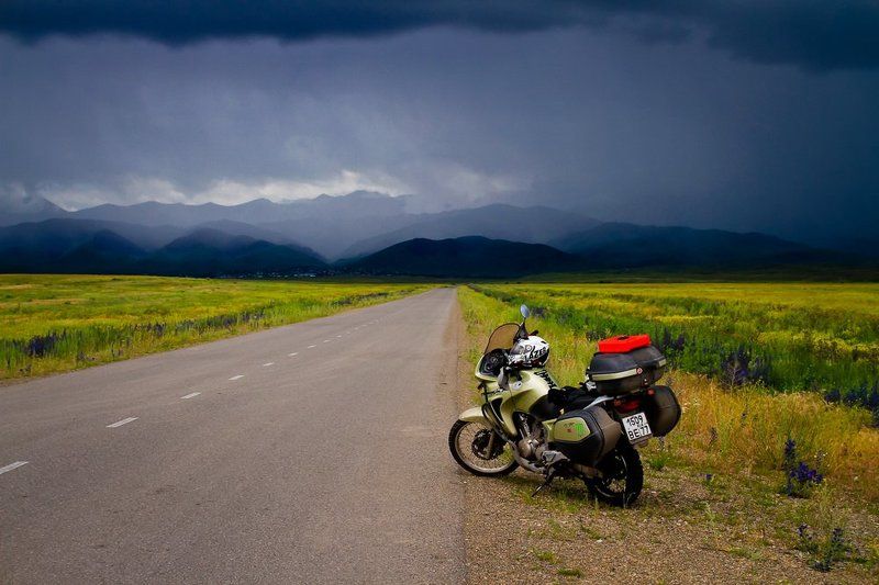 путешествие, мотоцикл, Казахстан, оз. Кольсай, горы, луг, дождь, дорога, Honda, Transalp, 650, Дианов, triptoeast, biker, Dianov Дорогой в дождьphoto preview