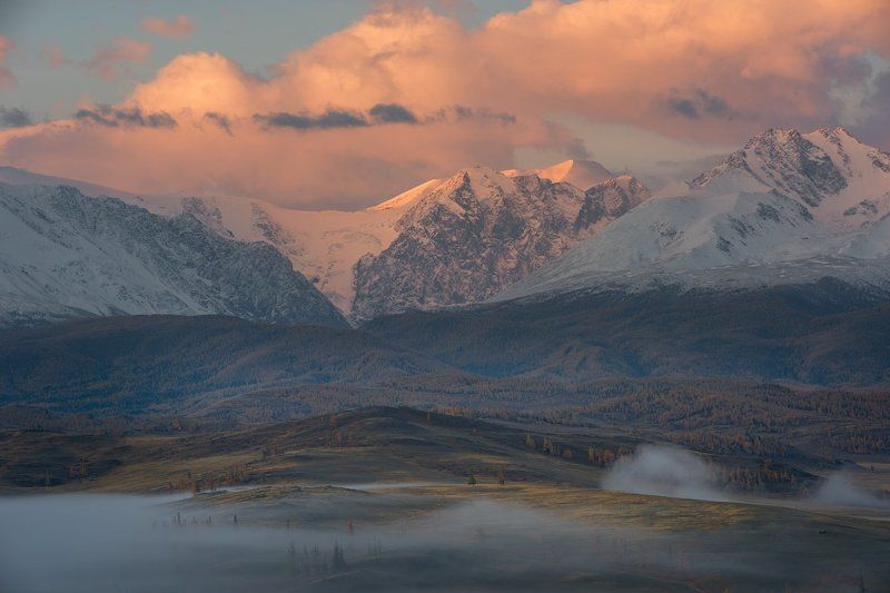 рассвет над Северо-Чуйским хребтомphoto preview
