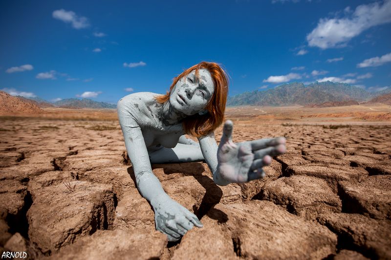 girl, woman, beauty, beautiful, desert, cracks, blue, yellow   otherworldly beautyphoto preview